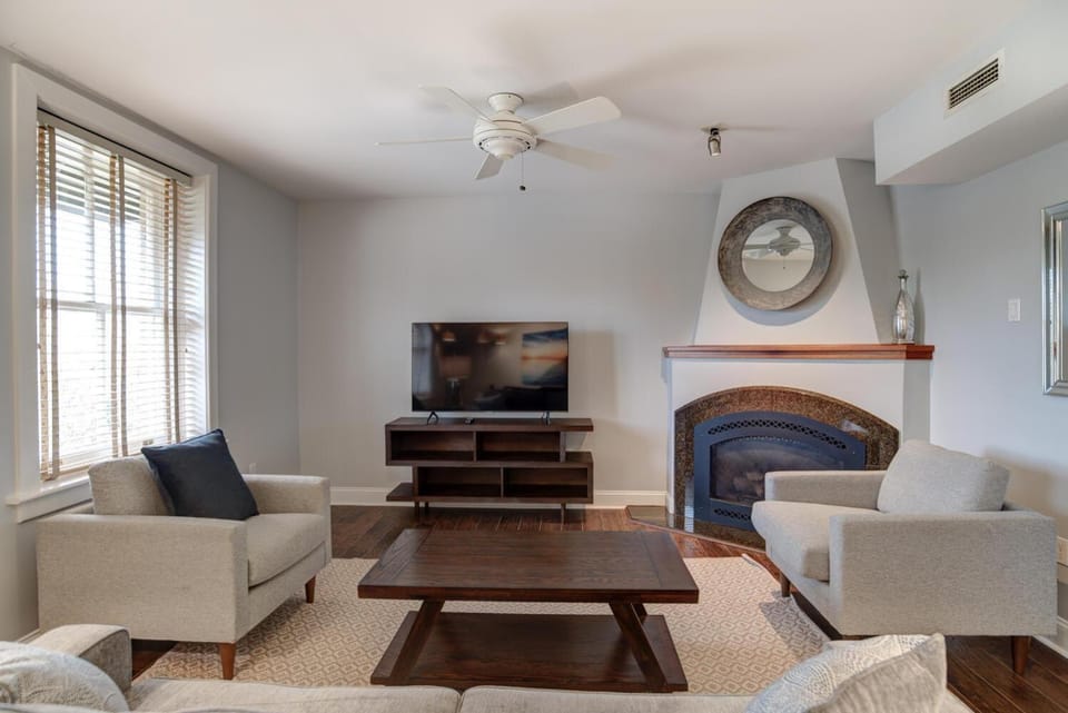 8 Village Lane 201 House in Biltmore Village