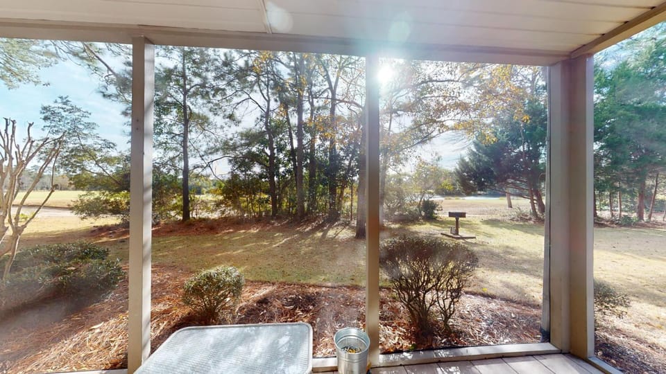 Golf Course Getaway 3BR Heart of Pawleys Island House in South Carolina