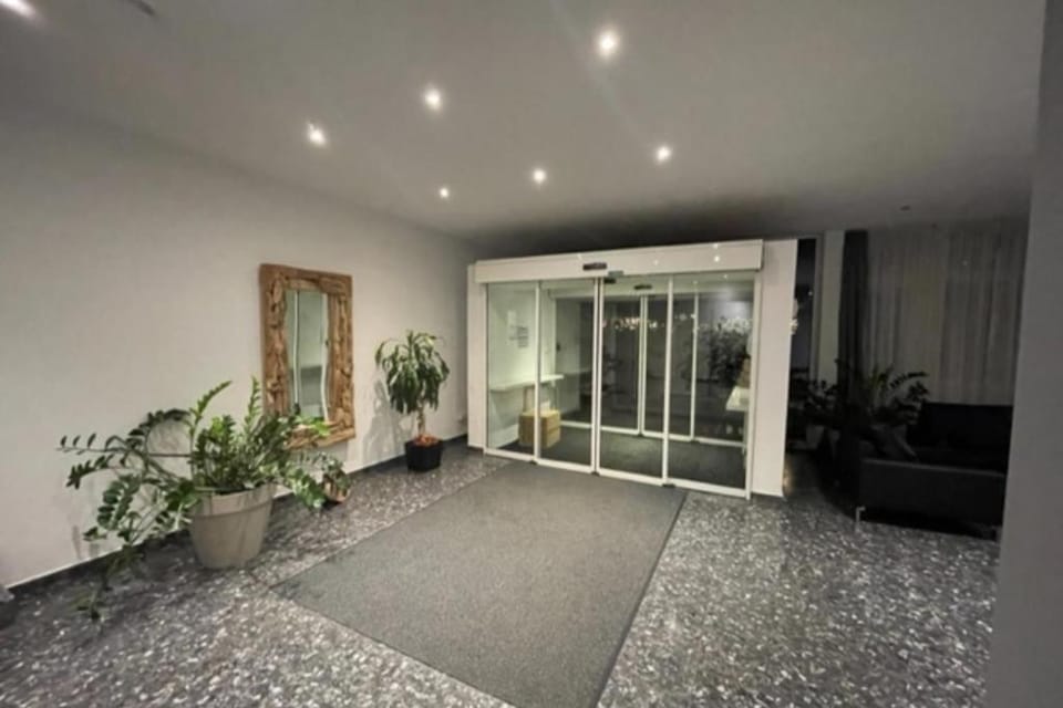 Studio SOPHIE mit Hallenbad und Sauna by MoniCare Apartment in Seefeld