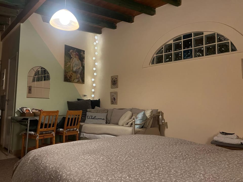 PJ GARDEN HOUSE Apartment in North Athens Regional Unit, Greece