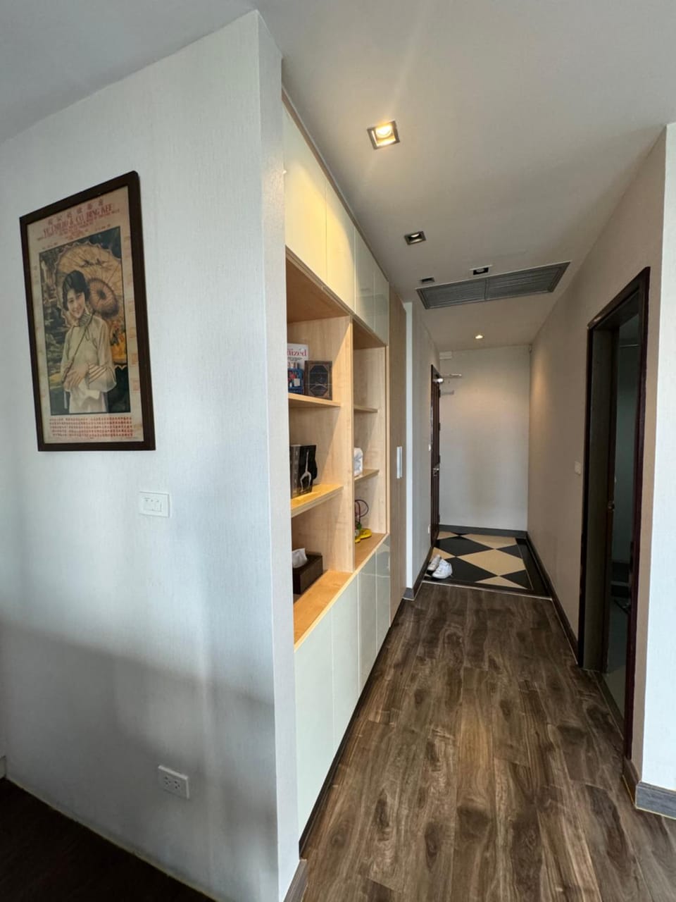 W8 CONDO, TOP Floor LUXE 3 Bedroom Penthouse, Hip central Bangkok area, 5 mins from Thonglo BTS station Apartment in Bangkok