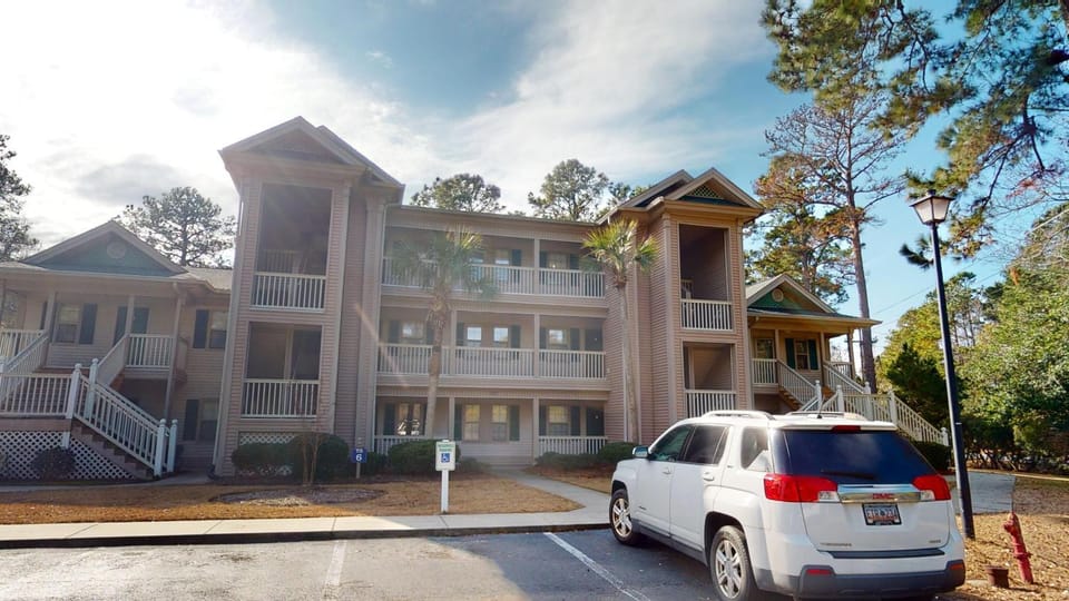 Fairway Retreat 2BR Pawleys Island Golf Paradise House in South Carolina