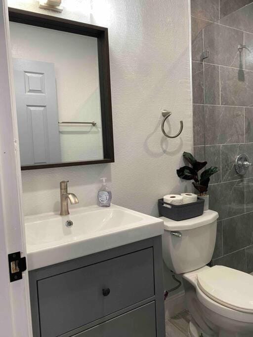 Toilet, Bathroom