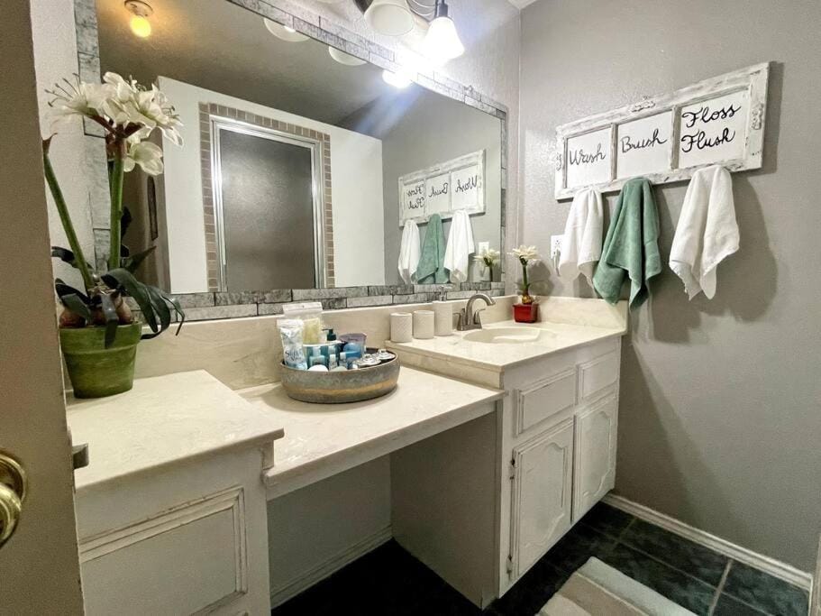 Bathroom, towels