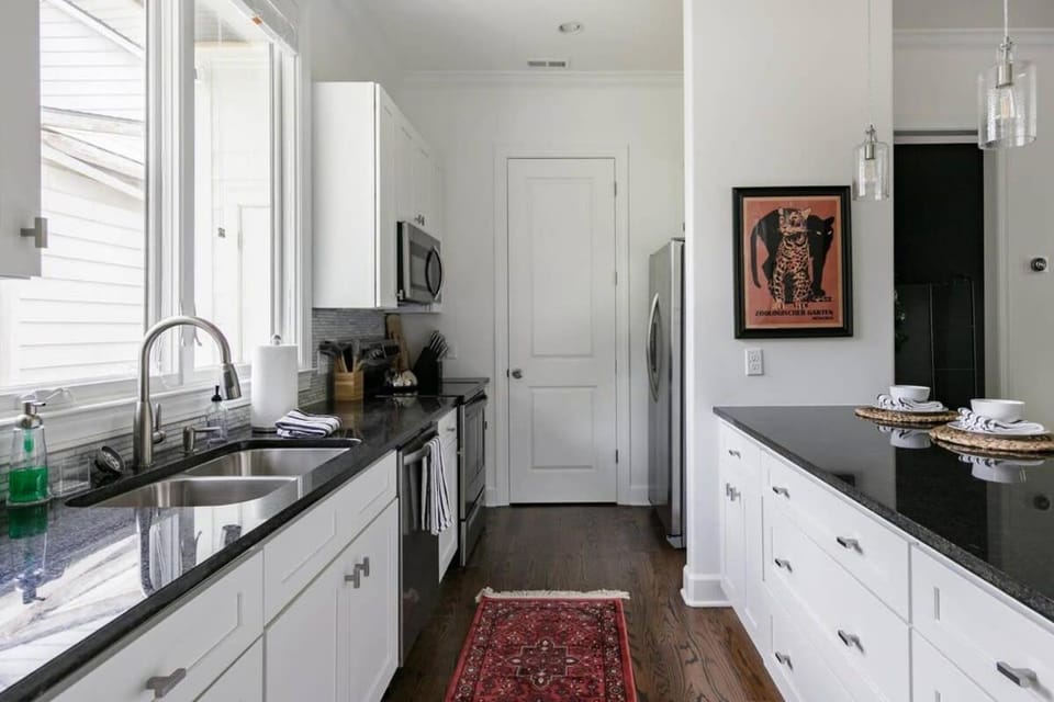 Relax into Urban Chic at a Textured East Nashville House in East Nashville
