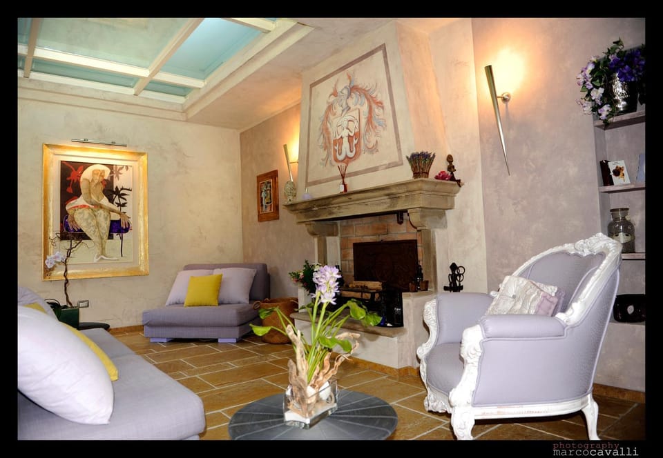 Communal lounge/ TV room