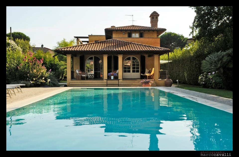 Facade/entrance, Garden, Swimming pool