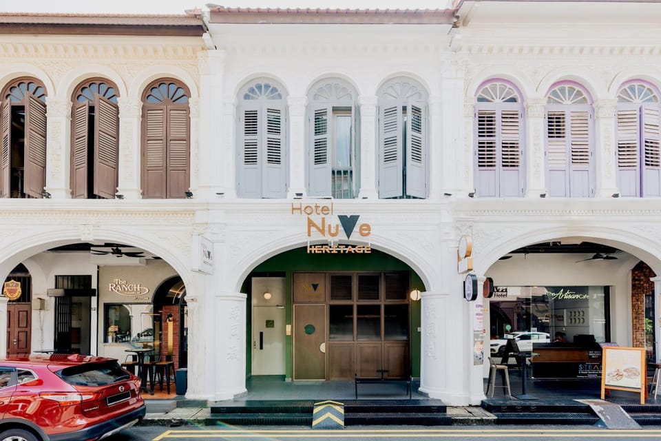 Facade/entrance