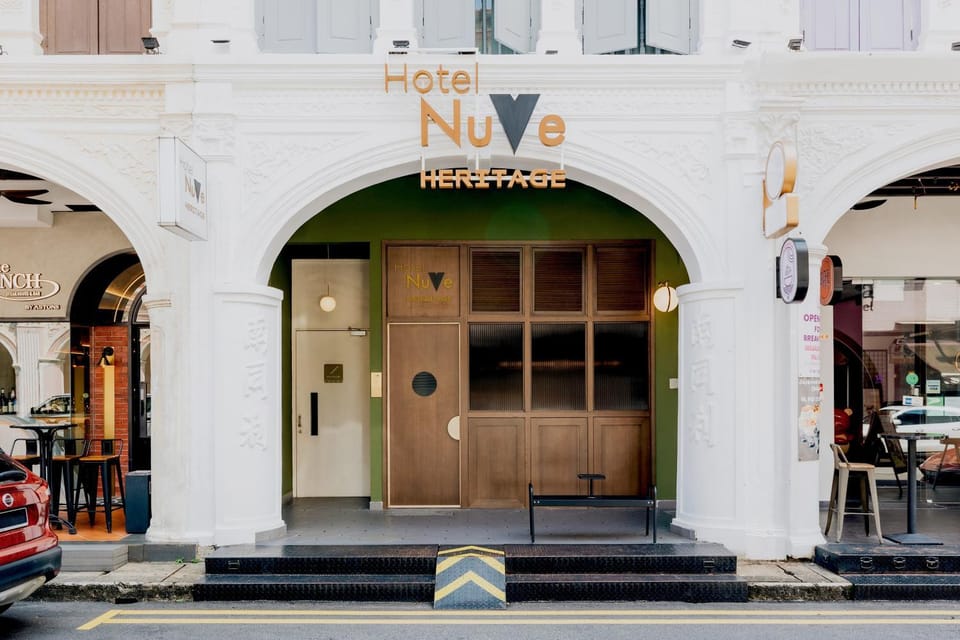 Facade/entrance