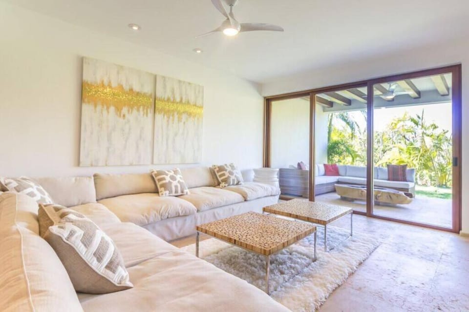Luxury Modern Punta Mita Condo 3 bdrm, sleeps 8 with Golf access Apartment in Punta Mita