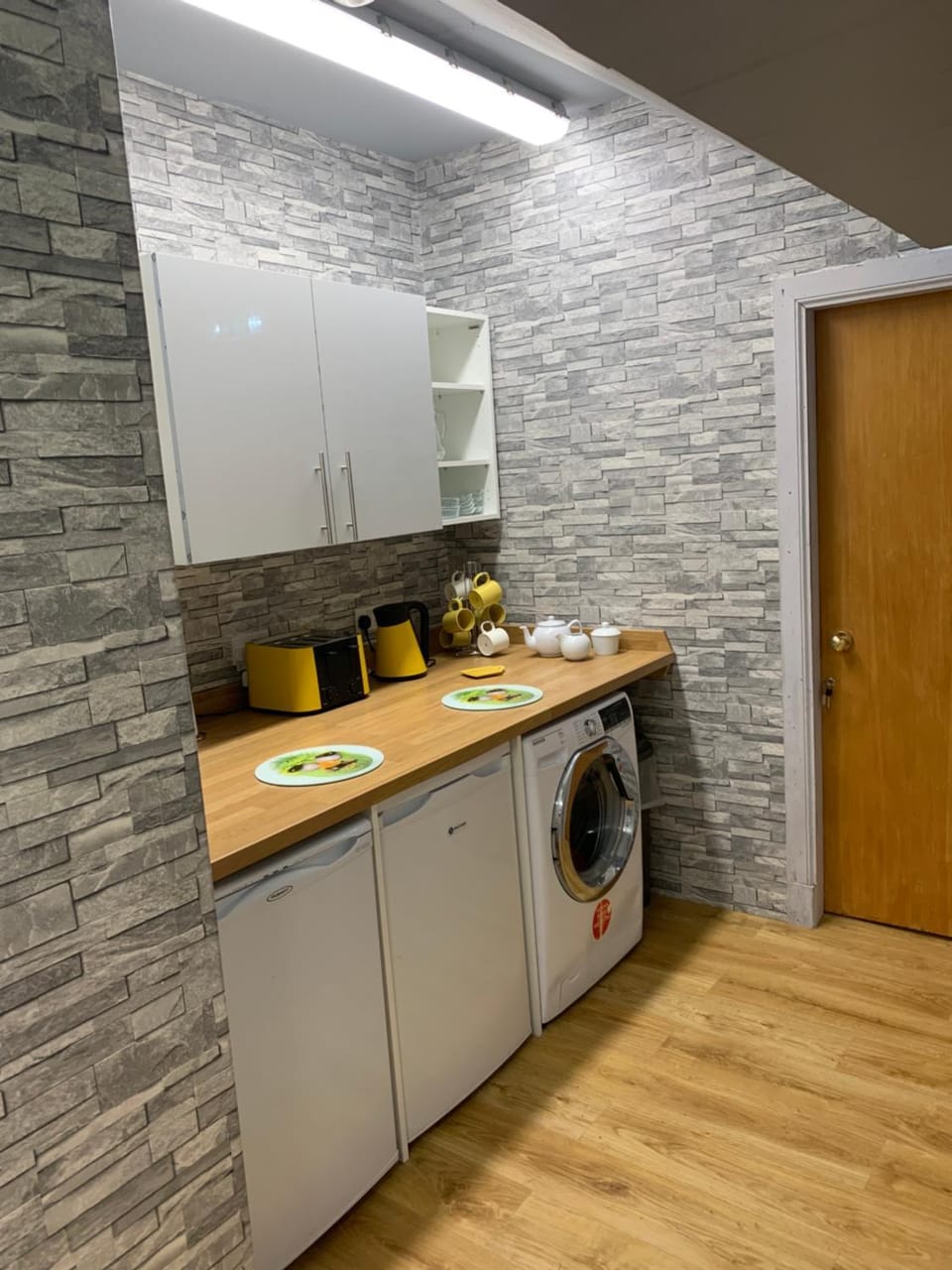 Kitchen or kitchenette