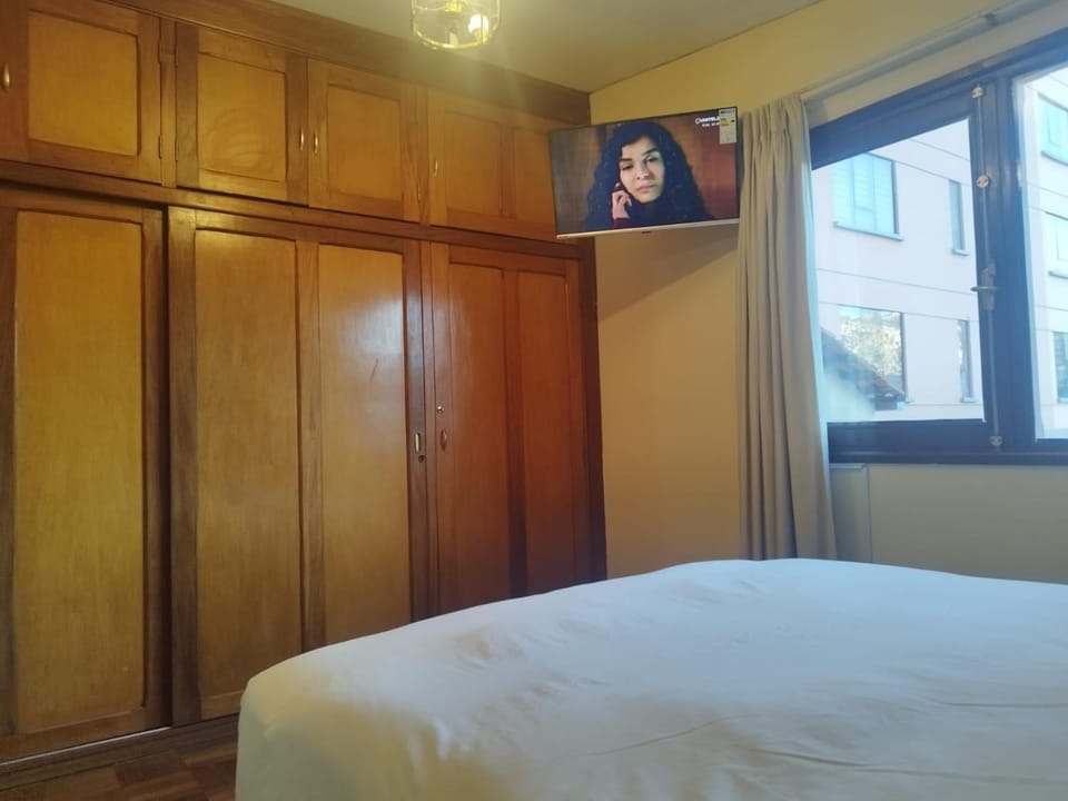 Bed, TV and multimedia, Photo of the whole room, Bedroom, Sunrise, wardrobe