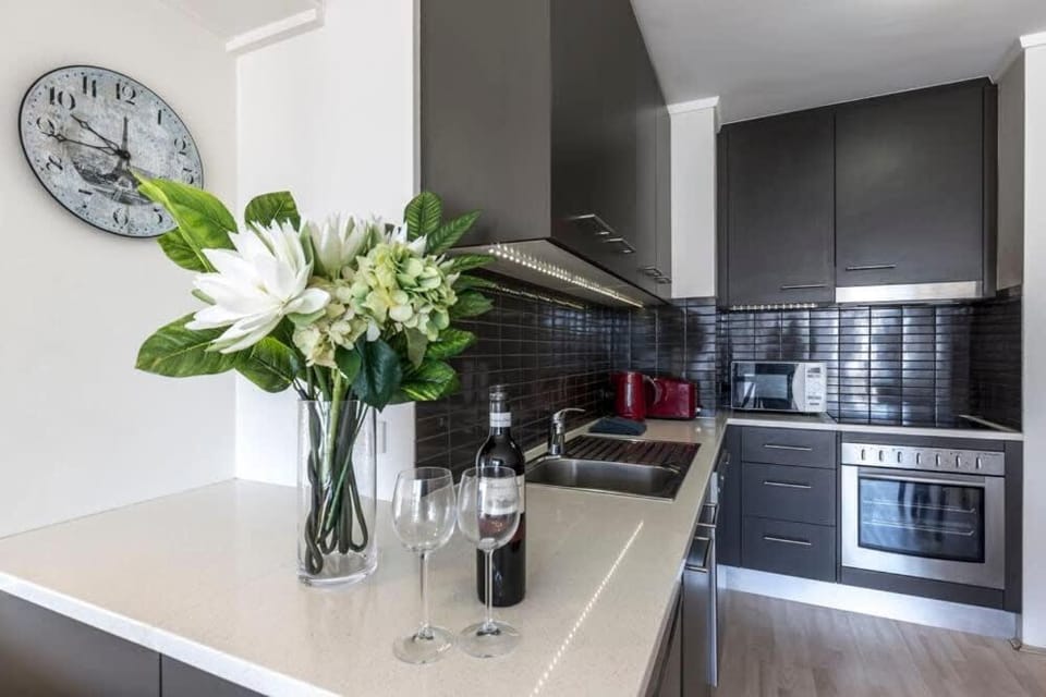 Kitchen or kitchenette, dishwasher, minibar, pet friendly, stove