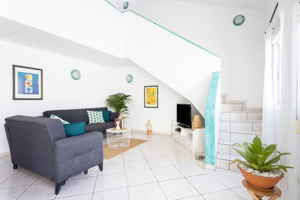 Casa Naranja - Heated pool Villa in Abona