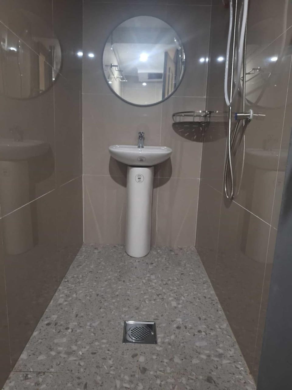 LISA'S GUESTHOUSE Hostel in Central Visayas
