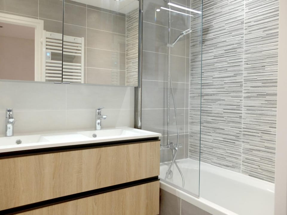 Appartement rénové, 7 pers, proche des pistes, balcon, animaux acceptés Apartment in Tignes