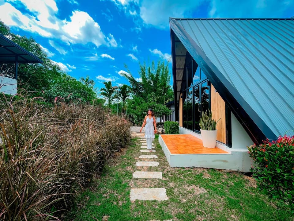 คุ้มกะลาหัวฟาร์มสเตย์ (Khumkalahua Farmstay) Farm Stay in Surat Thani Changwat