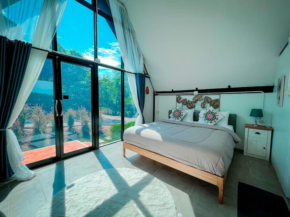 คุ้มกะลาหัวฟาร์มสเตย์ (Khumkalahua Farmstay) Farm Stay in Surat Thani Changwat