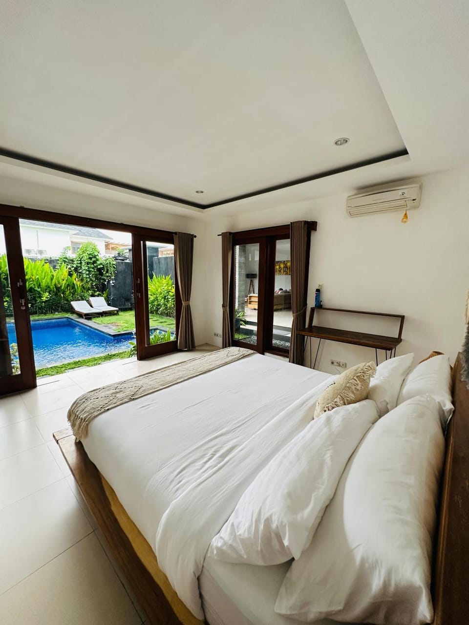 Bed, Bedroom, Pool view, Swimming pool, air conditioner