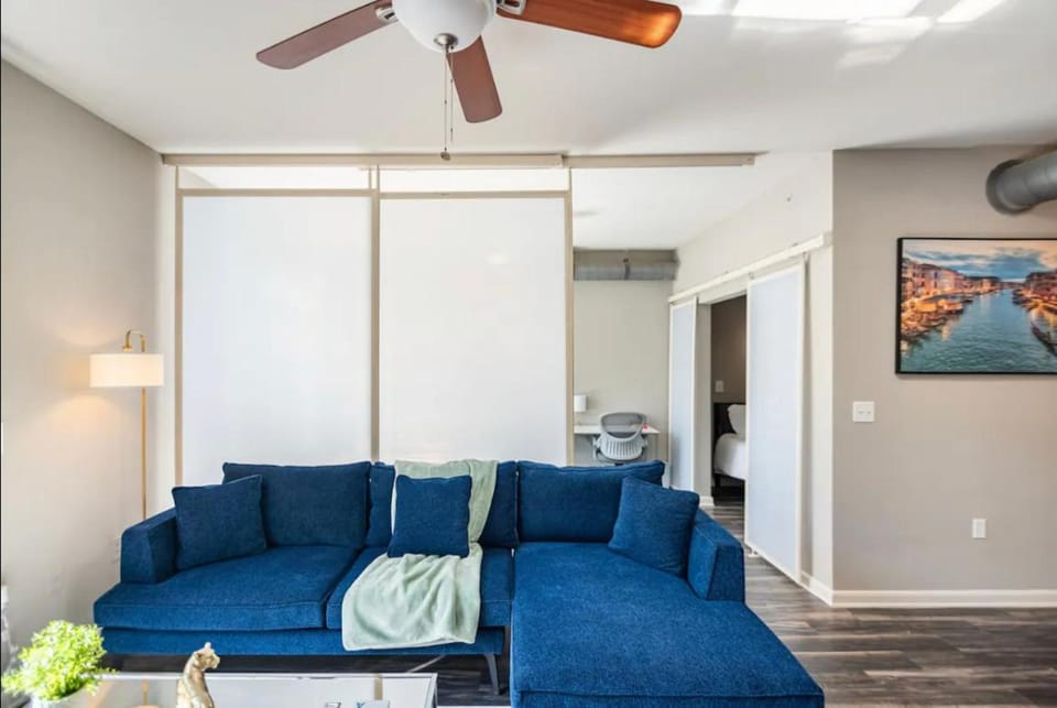 Charming 1,100 sq ft apartment near to The Shops at Legacy Apartment in Plano