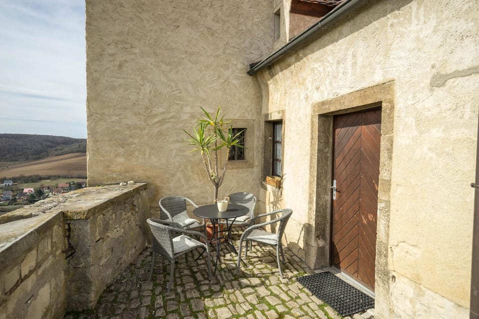 Property building, Day, Natural landscape, View (from property/room), Balcony/Terrace, Balcony/Terrace