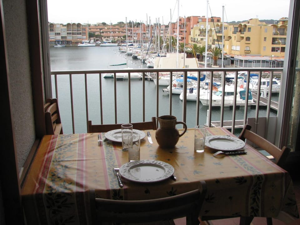Studio Gruissan Vue Port Apartment in Gruissan