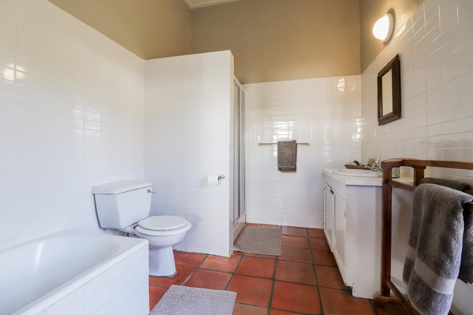 Toilet, Bathroom, Bath, towels