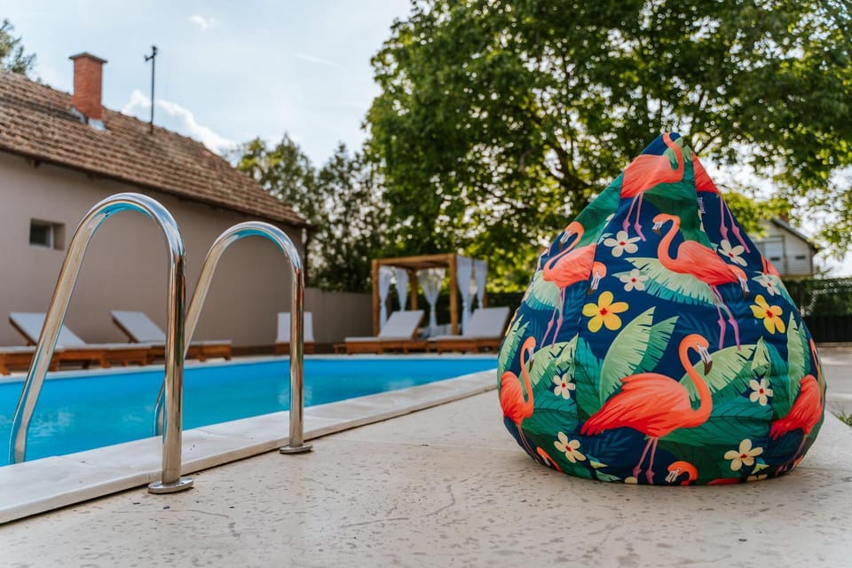 B&B LUX Pavlovci Villa in Vojvodina