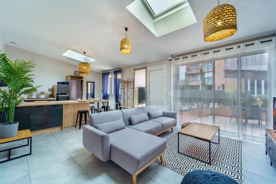 TV and multimedia, Living room, Seating area