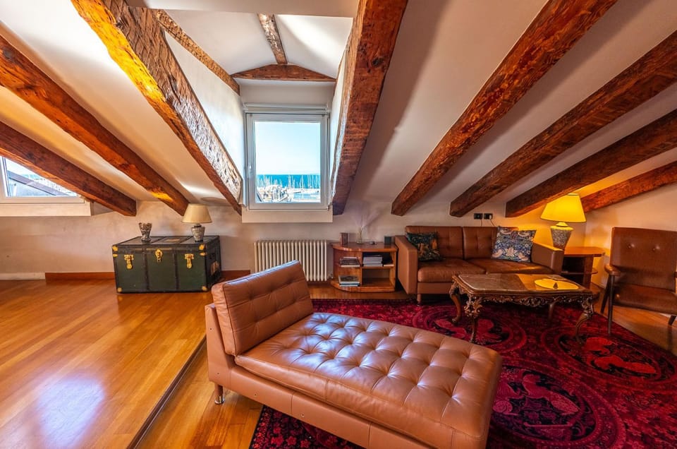 Panorama Loft Apartment in Trieste