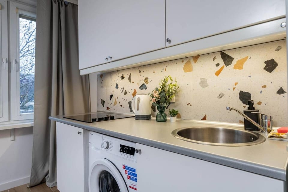 Indigo Studios 10 min to PGE National Stadium Apartment in Warsaw
