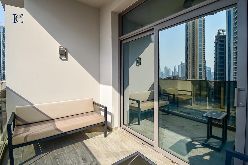 Patio, Day, View (from property/room), Balcony/Terrace, Living room