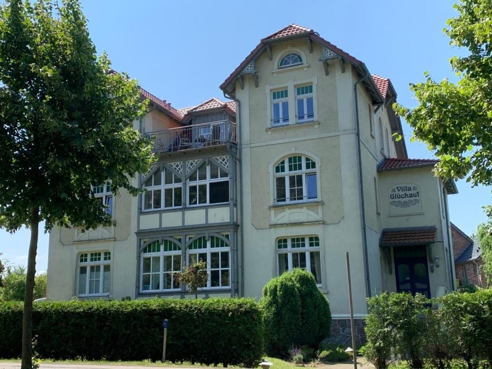 Villa Glück Auf - 08-04 Apartment in Kühlungsborn