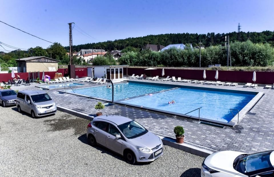 Day, Natural landscape, Pool view, Swimming pool, Parking, sunbed