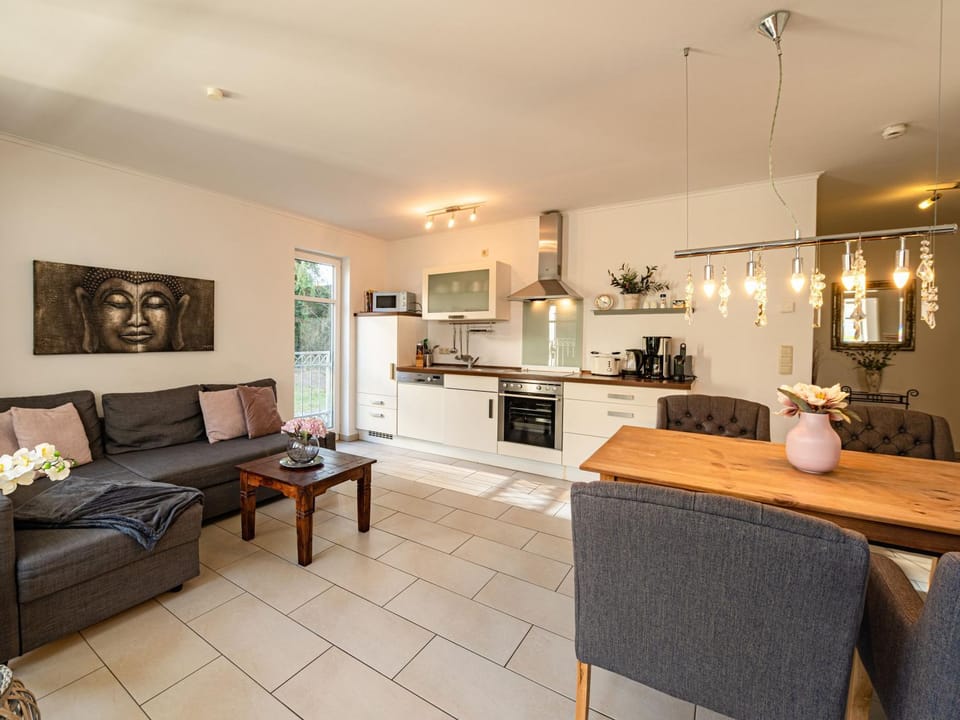 Kitchen or kitchenette, Living room, Seating area, Dining area