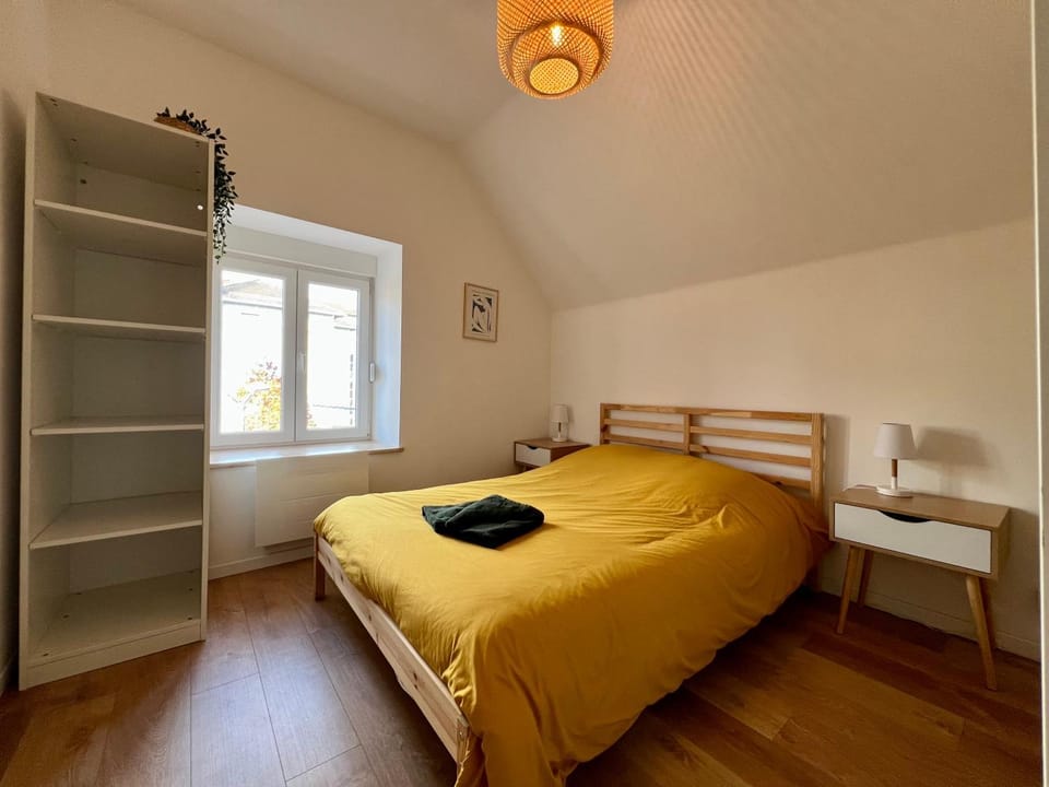 Bed, Bedroom, wardrobe