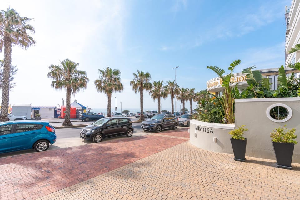 Centrally vacation home in Beach road Apartment in Sea Point