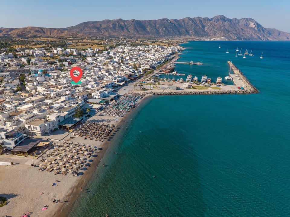 Mirtilo - Local Style, 1 Min from Main Beach House in Kardamena