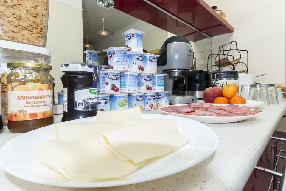 Kitchen or kitchenette, Food