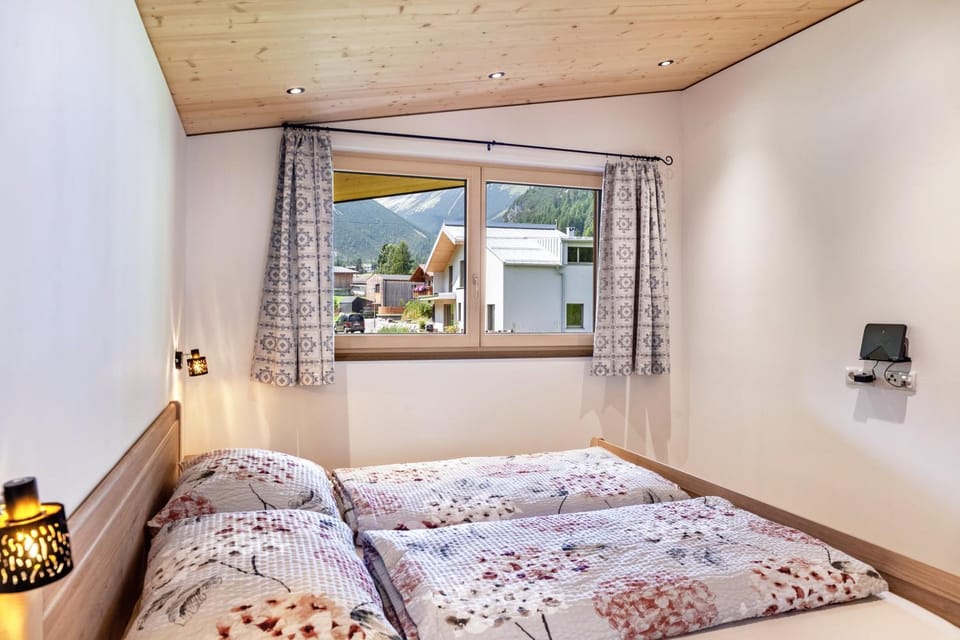 Property building, Living room, Bedroom