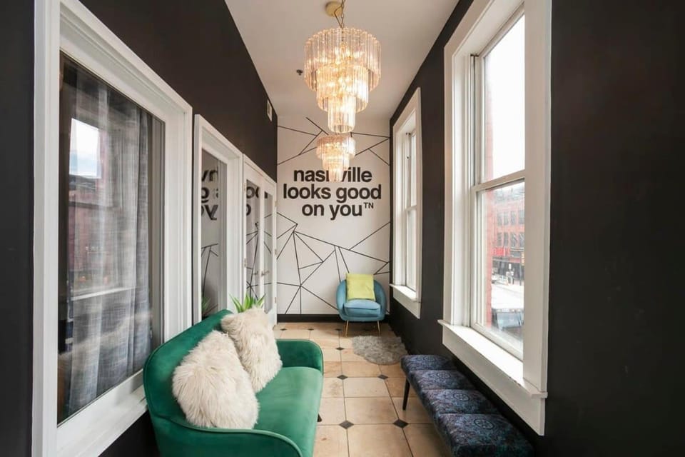 Grand Loft ON THEE Broadway Strip Apartment in East Nashville