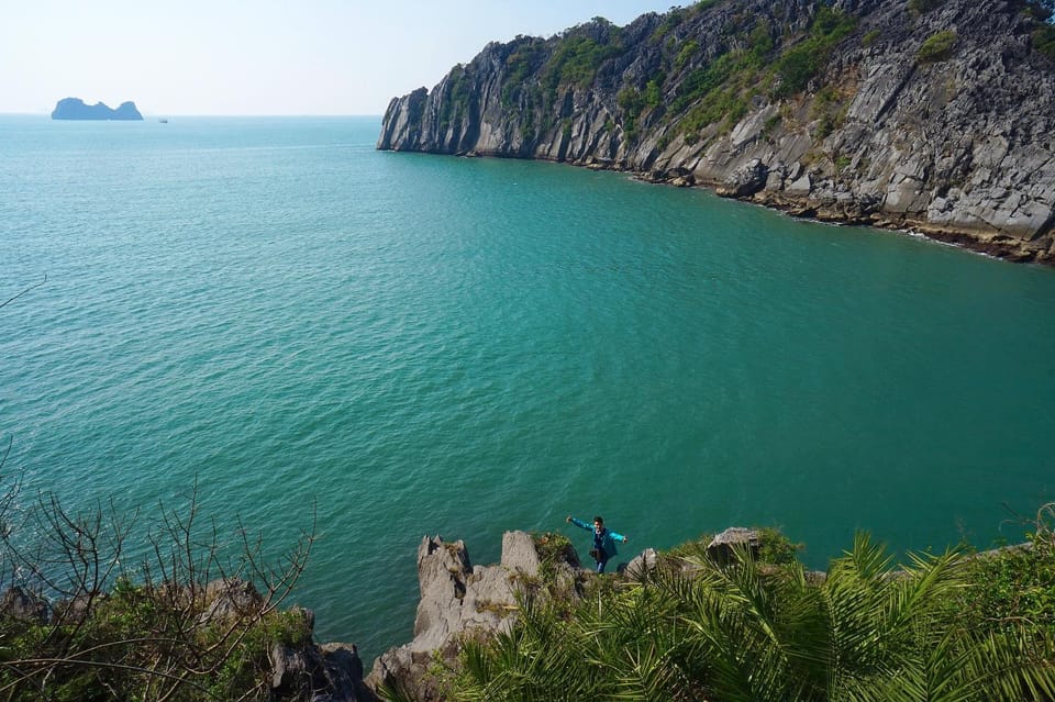 Nearby landmark, Natural landscape