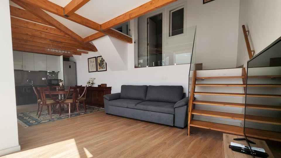 Communal lounge/ TV room, Living room