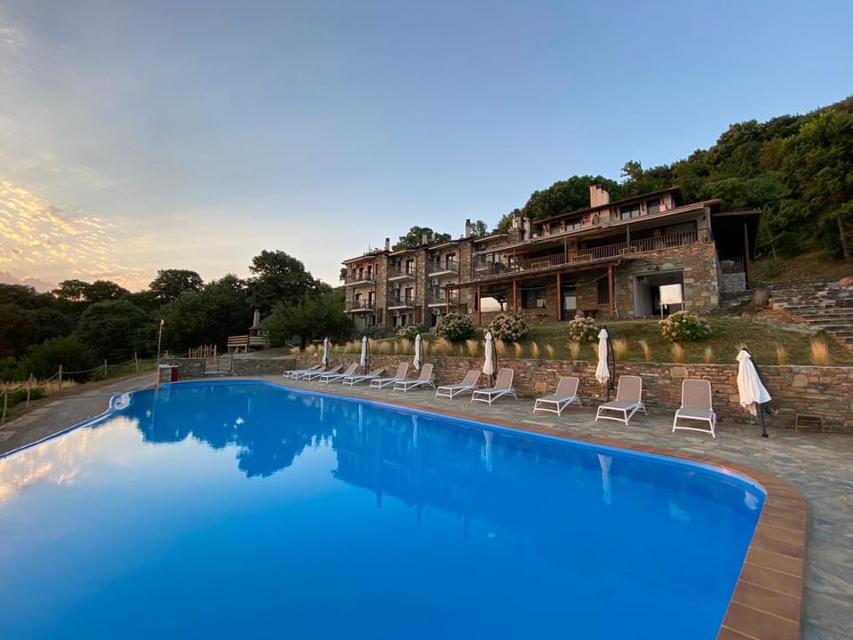 Property building, Swimming pool