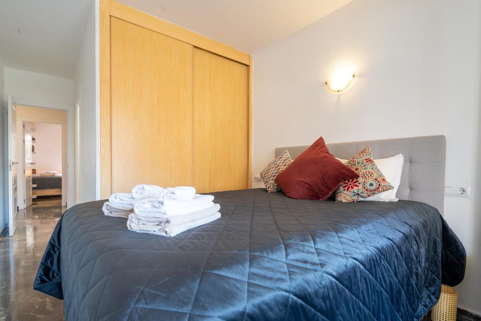 Bedroom, storage