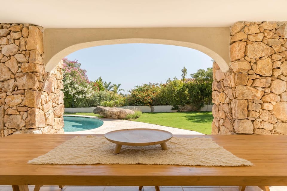 Patio, Garden, Dining area, Garden view, Pool view, Swimming pool