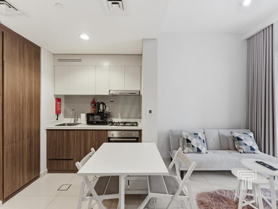 Cozy 1 BR in Business Bay Dubai by GP Holiday Homes Apartment in Dubai
