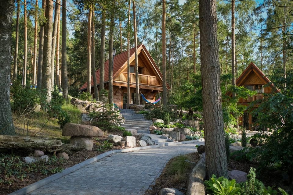 Property building, Spring, Day, Natural landscape, Summer, Garden, View (from property/room), View (from property/room), Garden view, Garden view