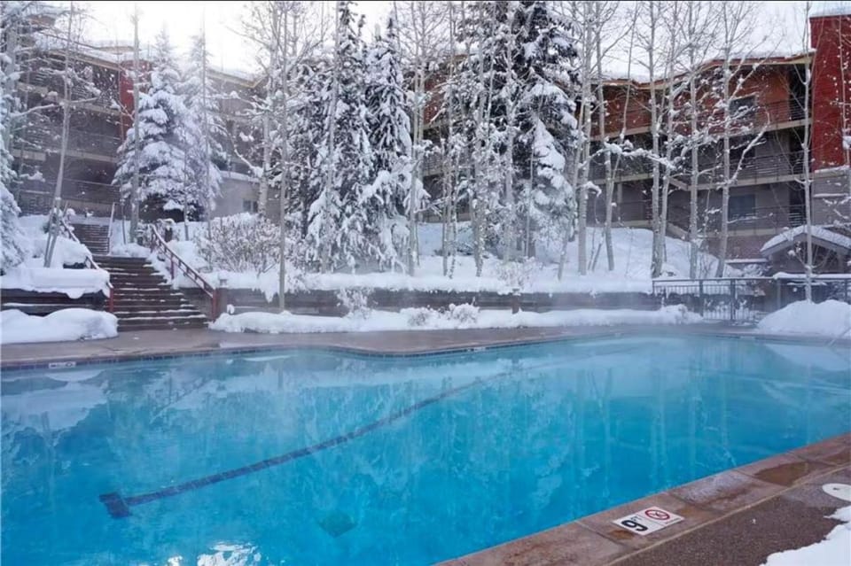 Enclave 102, Snowmass Ski-In/Ski-Out Condo w/Shared Pool/Hot Tub House in Snowmass Village