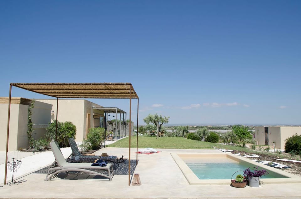 Property building, Pool view